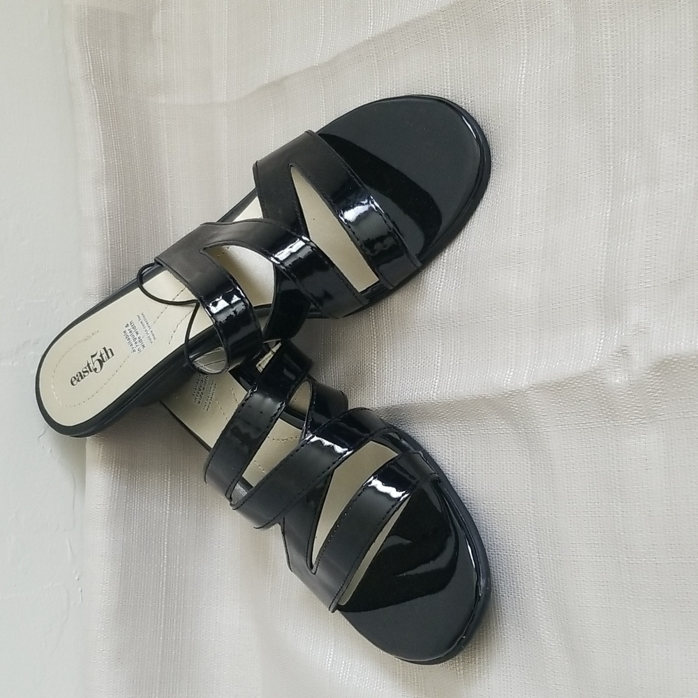 Size 11 Patent leather open toe sandal slide on - Picture 1 of 4